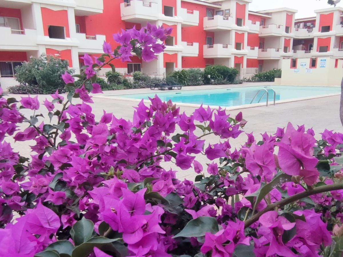 Sal Service Red Moradias Residence With Pool Santa Maria Exterior photo
